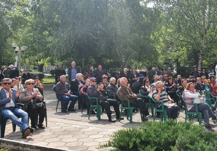 Министърът на културата запали огъня на Майските празници в Първомай