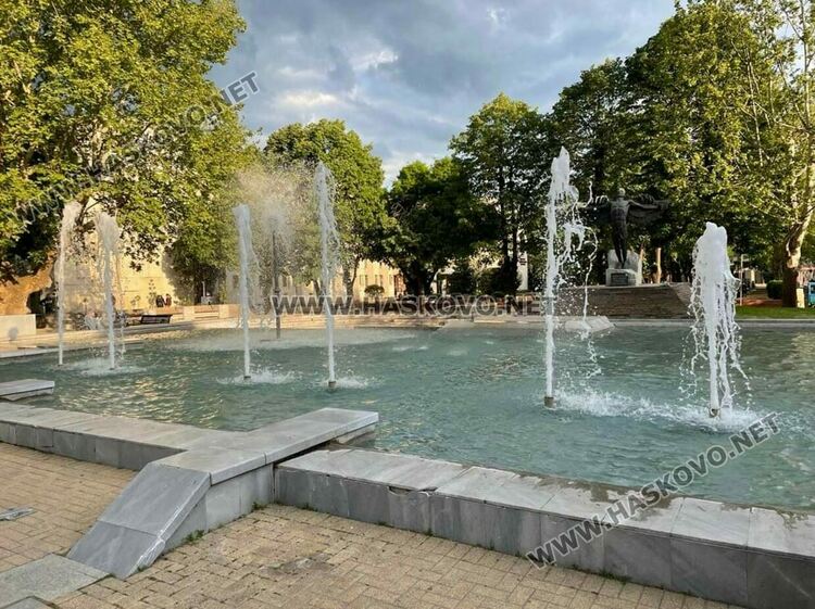 Хасковлии отново извиха неделно хоро