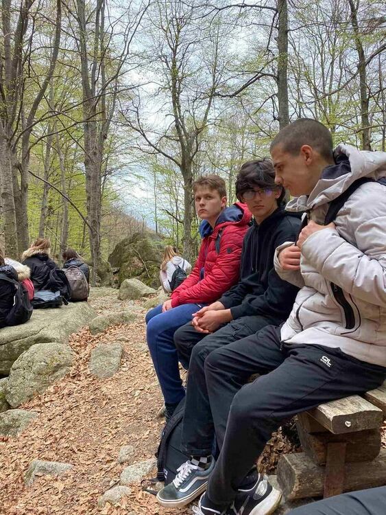 Златаровци извървяха пътя до Райското пръскало и обратно за 10 часа