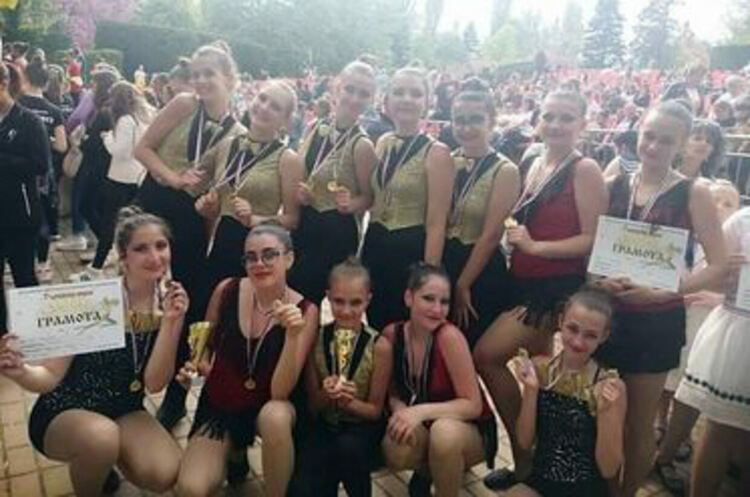 Мажоретките на Хасково със злато и сребро от национален фестивал 