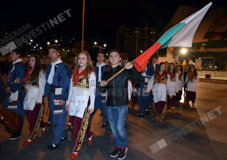 Ансамбъл „Кърджали” ще ни представя на престижен международен фестивал в Северна Македония