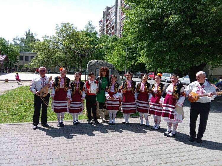 Певците на „Йовков“ с отличия от "Орфеево изворче"