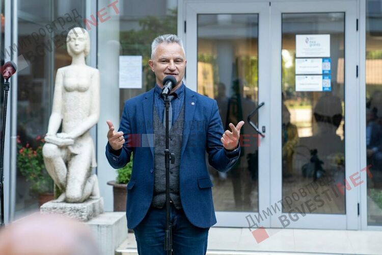 Церемония за връчването на Националната и Международна литературни награди за поезия "Пеньо Пенев" за 2022