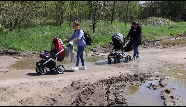 Млади репортерки, ученички от Езиковата, решават дългогодишен проблем в Хасково