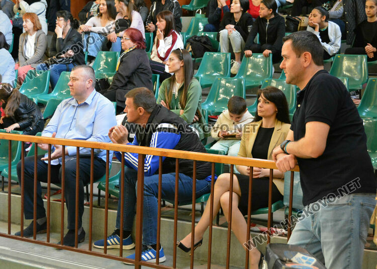 500 гимнастички в Международния турнир “Кралица на Аида”