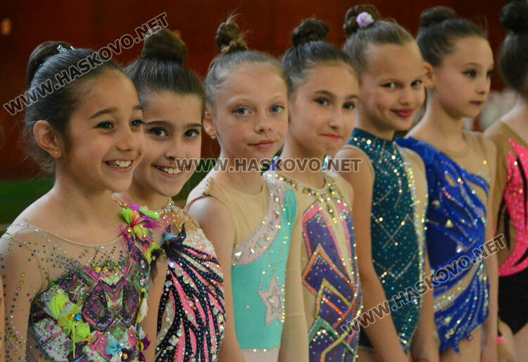 500 гимнастички в Международния турнир “Кралица на Аида”