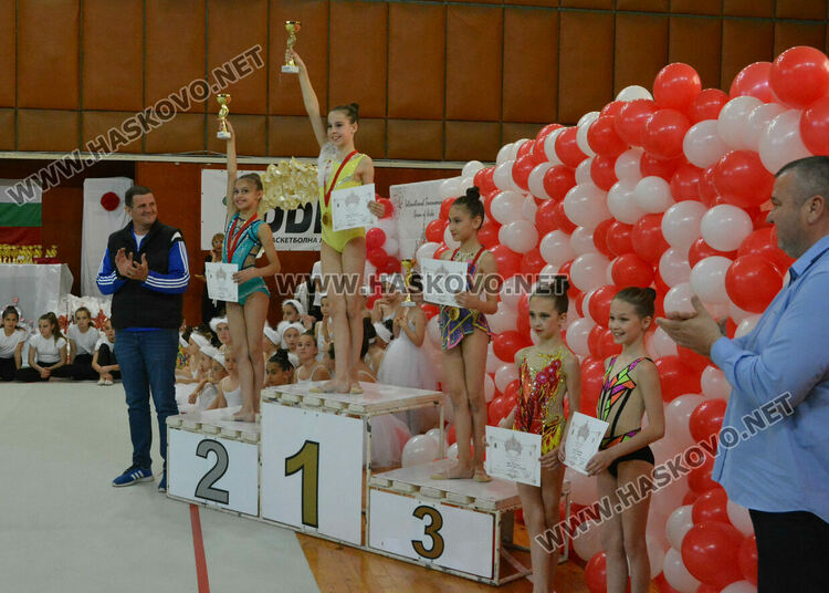 500 гимнастички в Международния турнир “Кралица на Аида”