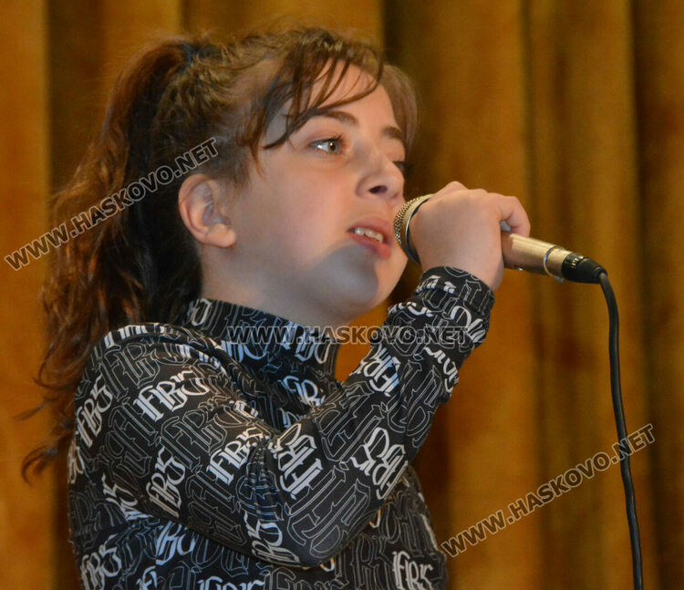 300 певци и музиканти на Празника на младия талант