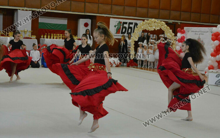 500 гимнастички в Международния турнир “Кралица на Аида”