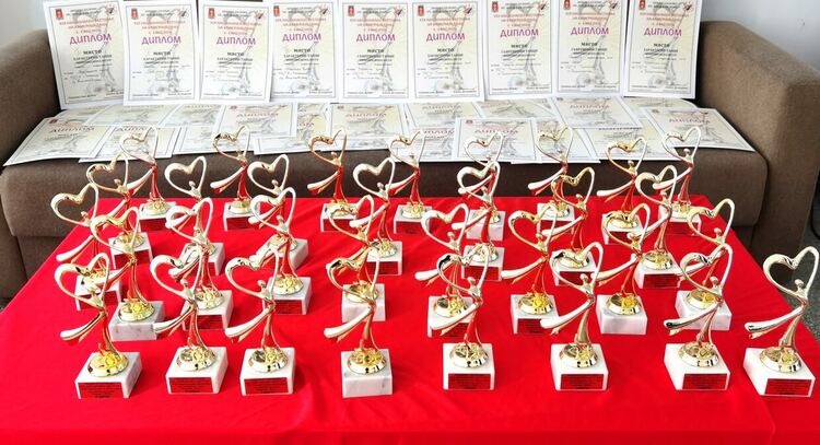 Галаксико с множество награди от Националния танцов фестивал на Камерния танц