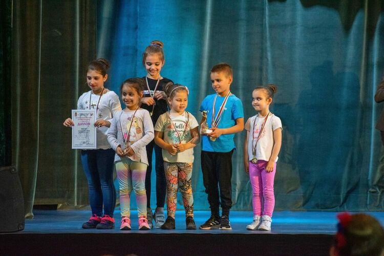 Галаксико с множество награди от Националния танцов фестивал на Камерния танц