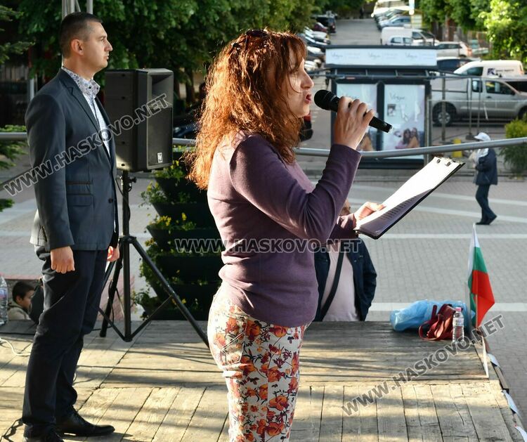 В Хасково протестираха срещу правителството, искат мир и неутралитет