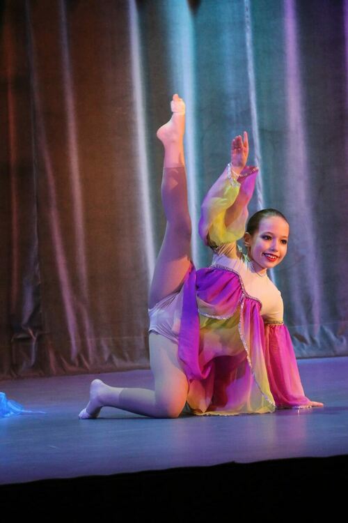 Галаксико с множество награди от Националния танцов фестивал на Камерния танц