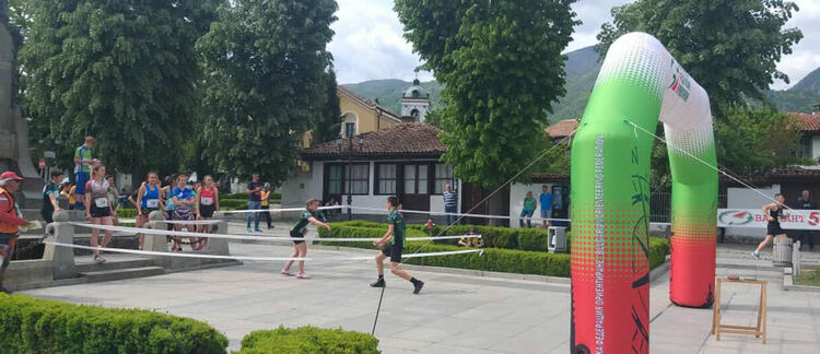 „Компас“ със силно участие в Държавното първенство и състезания по спортно ориентиране 