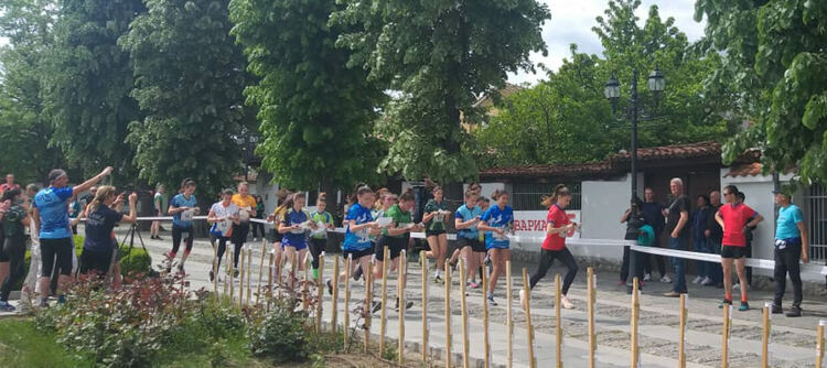 „Компас“ със силно участие в Държавното първенство и състезания по спортно ориентиране 