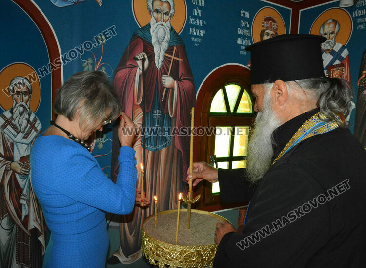На летния Никулден осветиха параклиса „Св.Николай Мирликийски Чудотворец“