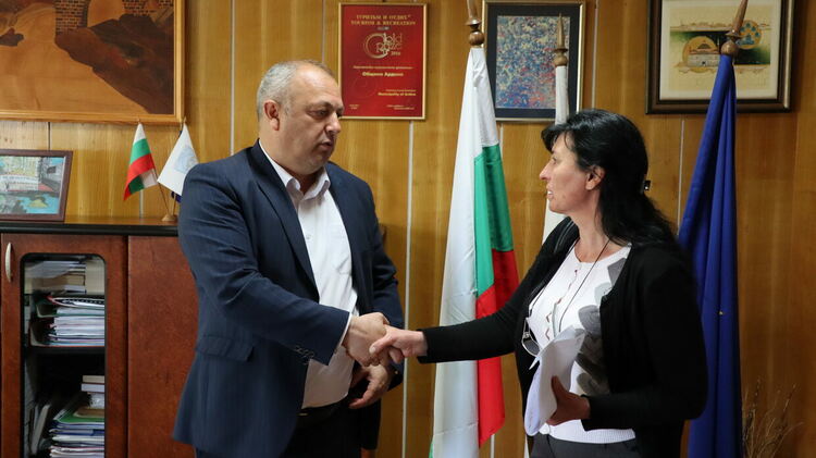 Дарителска кампания в помощ на Фатме Мустафа