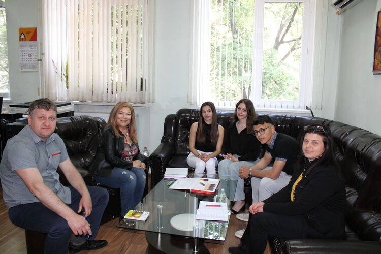 Ден на ученическото самоуправление в „Йовков“