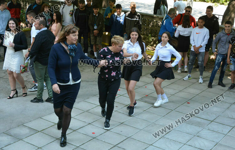 Отличникът на випуск 2022 от Спортното в Хасково иска да учи в Англия