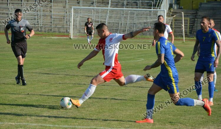 "Саяна Хасково" и "Димитровград" не успяха да се победят