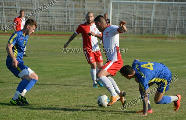 "Саяна Хасково" и "Димитровград" не успяха да се победят