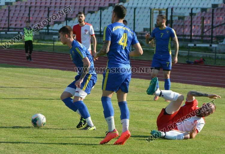 "Саяна Хасково" и "Димитровград" не успяха да се победят