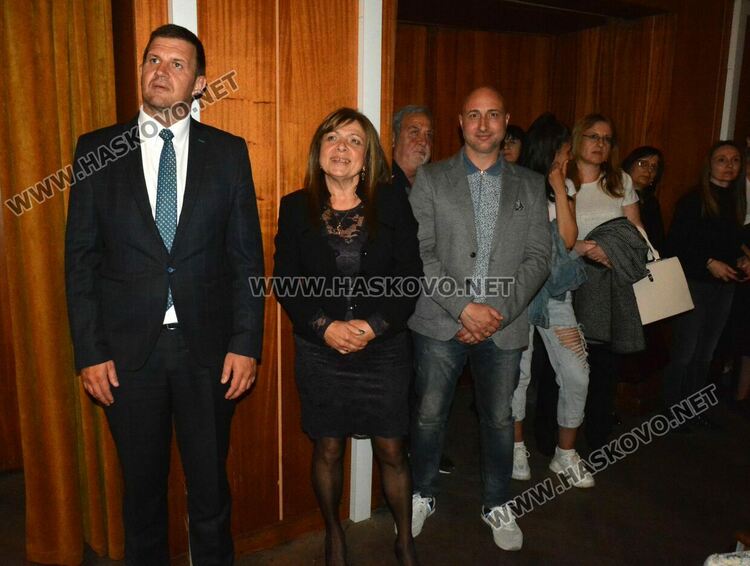 ОУ &bdquo;Св. Климент Охридски&ldquo; празнува 85 години от създаването си