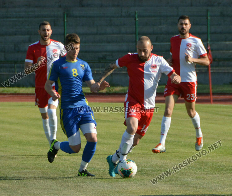 "Саяна Хасково" и "Димитровград" не успяха да се победят