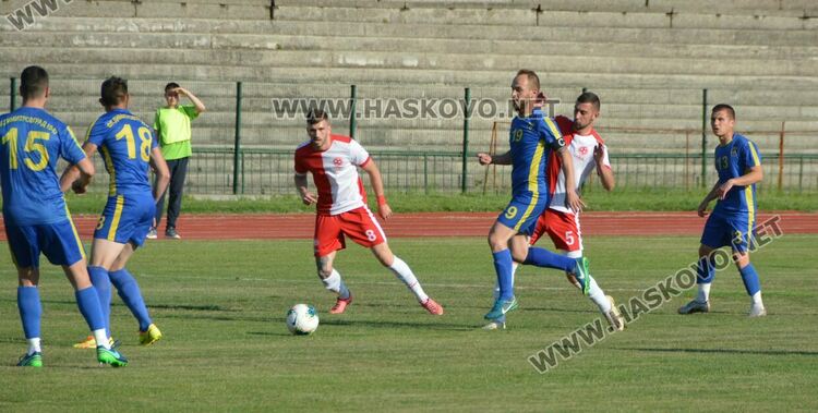 "Саяна Хасково" и "Димитровград" не успяха да се победят