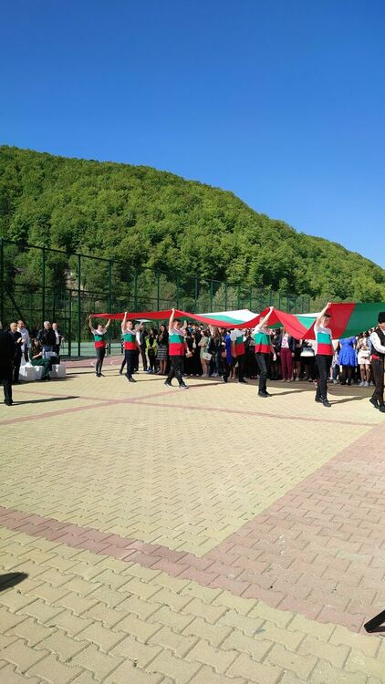 СУ „Св.св. Кирил и Методий“ в Рудозем отбеляза 100 години от създаването си с богата празнична програма