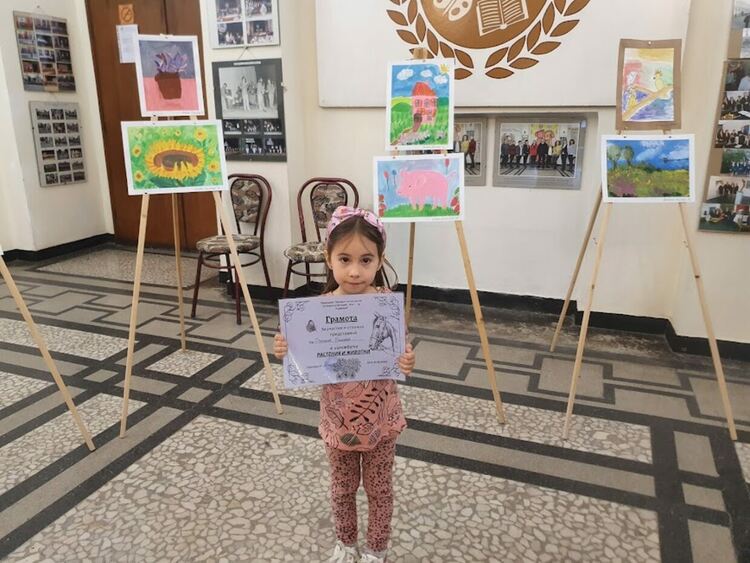 Растения и животни "превзеха" първия етаж на читалището в Първомай