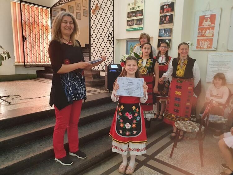 Растения и животни "превзеха" първия етаж на читалището в Първомай