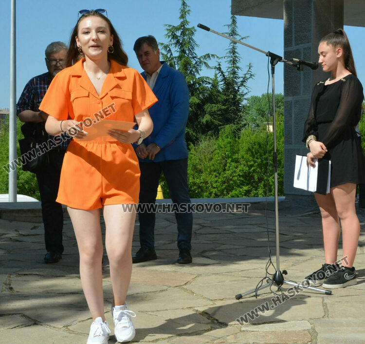 Избраха Мис и Мистър при изпращането на абитуриенти във ФСГ 