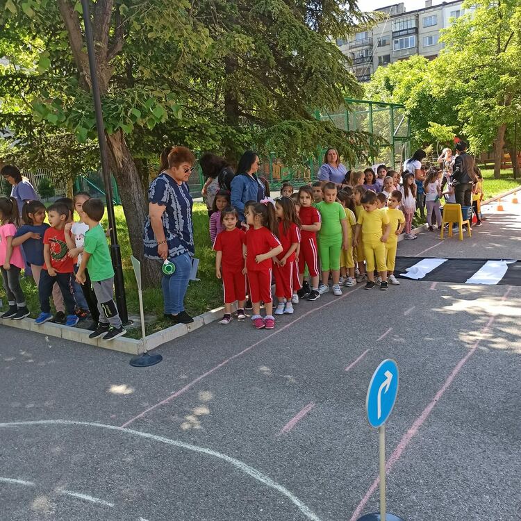 Спортен празник „Моето безопасно детство“ в градина „Слънце“