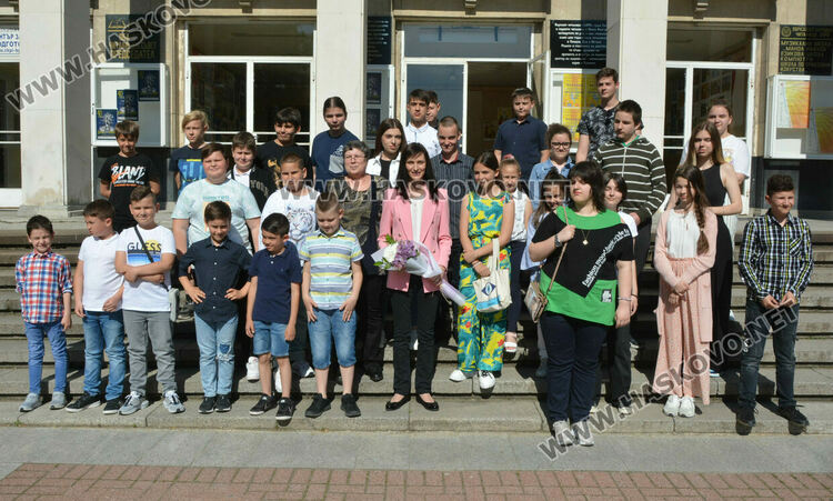 Еврокомисарят Мария Габриел: Децата на Хасково са моя гордост