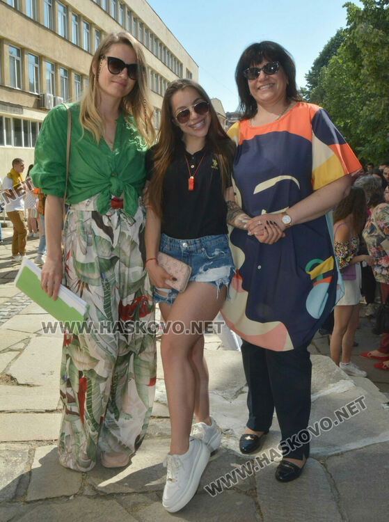 Избраха Мис и Мистър при изпращането на абитуриенти във ФСГ 