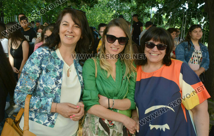 Избраха Мис и Мистър при изпращането на абитуриенти във ФСГ 