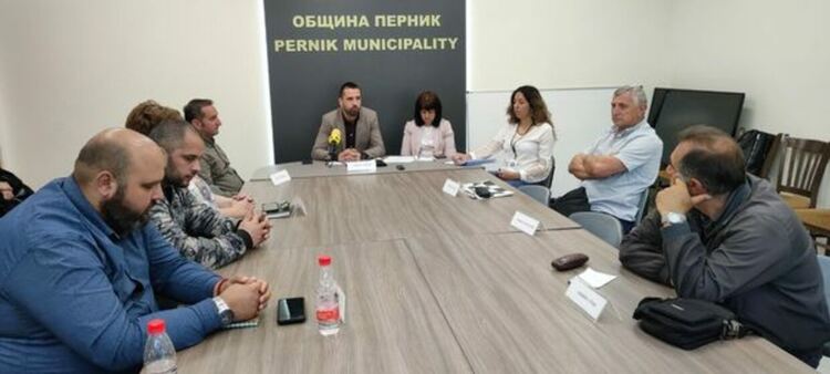  Община Перник организира среща с общините от областта, Столична Община, ОД МВР – Перник и ОДБХ.