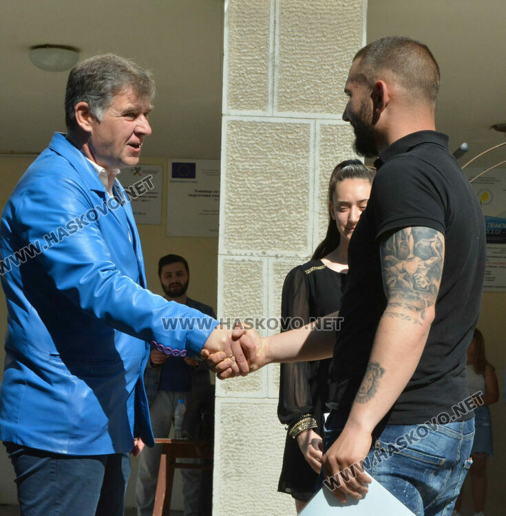 Избраха Мис и Мистър при изпращането на абитуриенти във ФСГ 