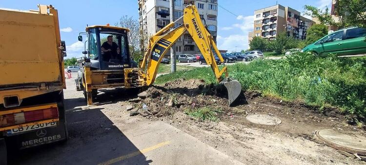 В ход са дейностите по ремонта на улица „Освобождение“ в кв. Тева