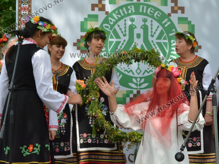 67 групи и 41 изпълнители в Националния събор „Китна Тракия“ в Хасково