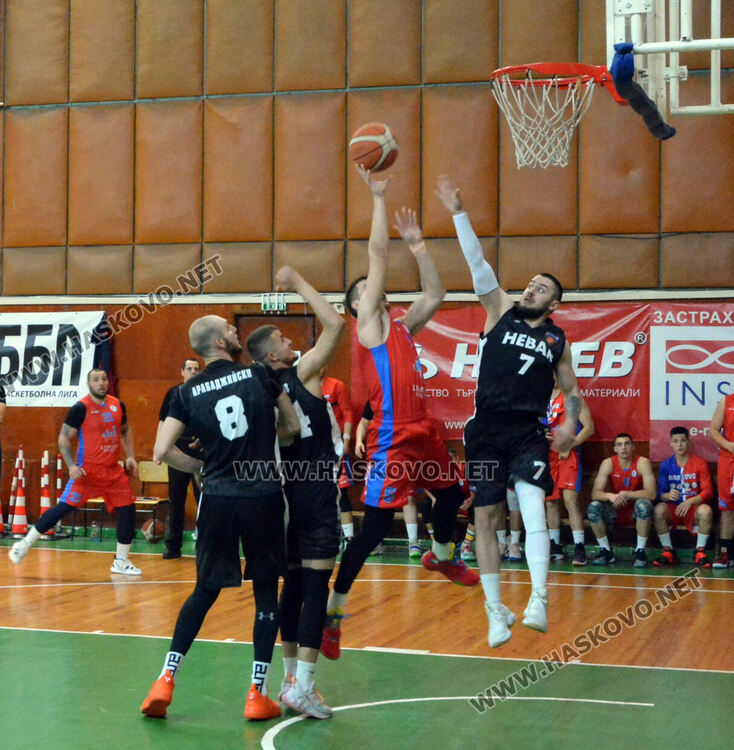 Баскетболистите на Хасково отиват на финал