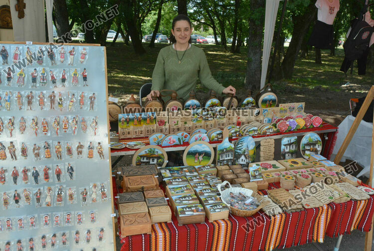 67 групи и 41 изпълнители в Националния събор „Китна Тракия“ в Хасково