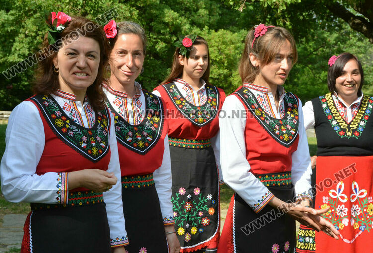 67 групи и 41 изпълнители в Националния събор „Китна Тракия“ в Хасково