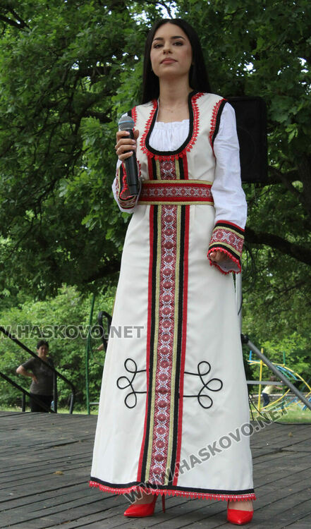 67 групи и 41 изпълнители в Националния събор „Китна Тракия“ в Хасково