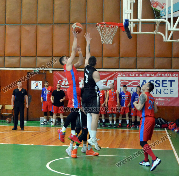 Баскетболистите на Хасково отиват на финал