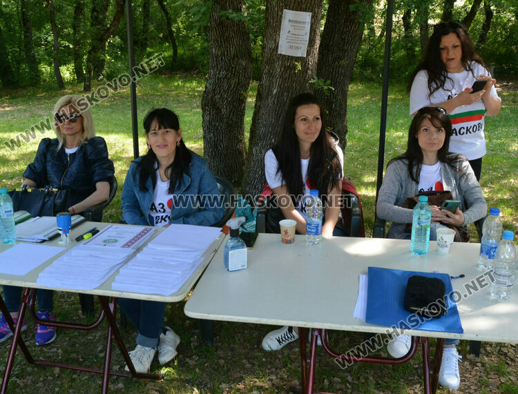 67 групи и 41 изпълнители в Националния събор „Китна Тракия“ в Хасково