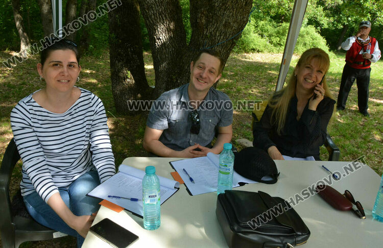 67 групи и 41 изпълнители в Националния събор „Китна Тракия“ в Хасково