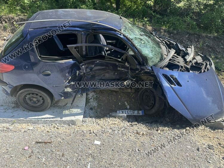 Петима пострадаха при катастрофа между Хасково и Узунджово