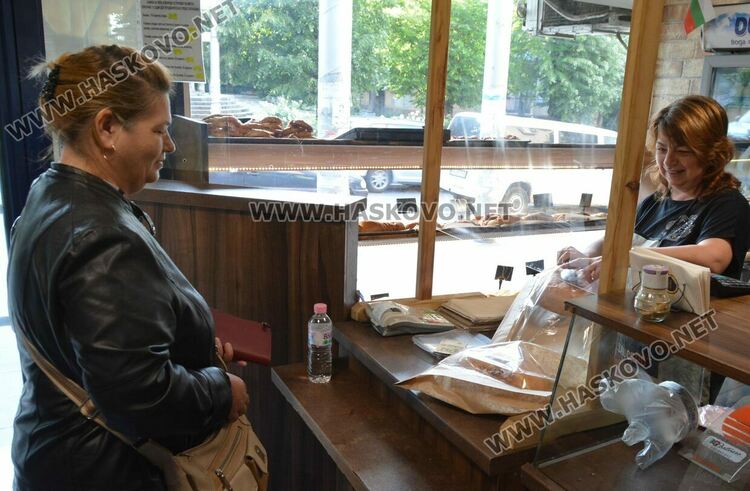 С 20 стотинки поскъпна хлябът в Хасково, задържат цената на закуските